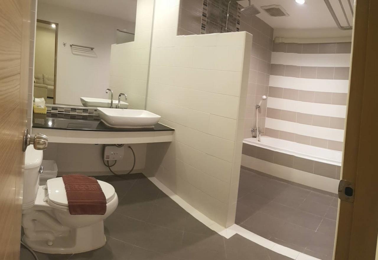 Omg Hotel Khonken Kültér fotó