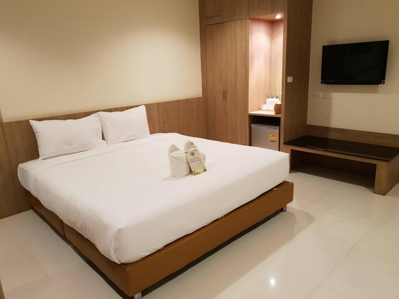 Omg Hotel Khonken Kültér fotó