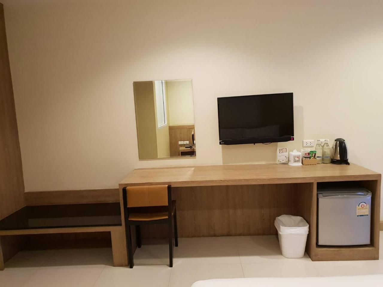 Omg Hotel Khonken Kültér fotó